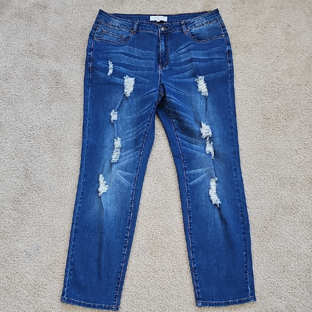 Chic Soul Distressed Straight Leg Jeans in Blue